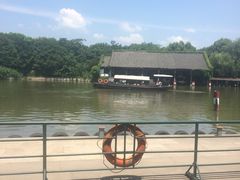 乌篷船-绍兴鉴湖君澜大酒店