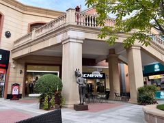 -王府井奥莱临潼小镇(临潼店)