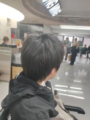-宫铭烫发染发接发店