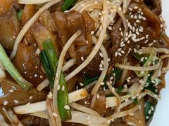 干炒牛肉河粉-铭家点心(秦岭路店)