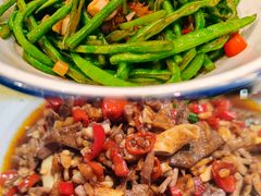 -黄泥岗·地道湖北菜(奥特莱斯店)