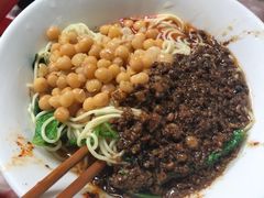 -黎氏老太婆小面馆(临华大厦店)