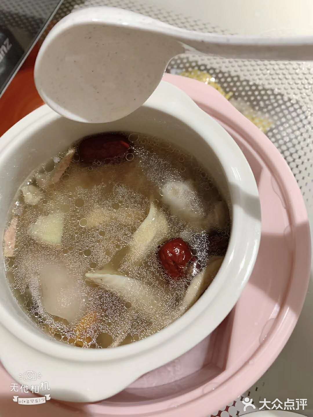 超级好吃美容养颜的炖猪蹄汤