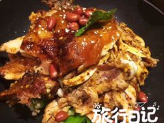 手撕扁担鸡-吃饭皇帝大(解放西路店)