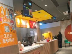 -麦当劳(百联西郊购物中心店)