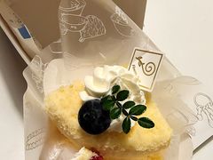 -花花卷卷·鲜食蛋糕(静安久光百货店)