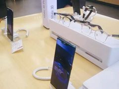 -王府井百货熙地港店