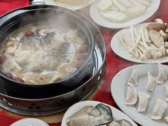 -花苑美食横琴生蚝火锅(拱北粤华路店)