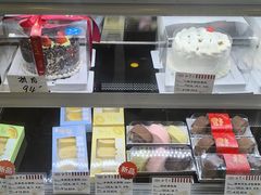 -红宝石·鲜奶小方·海派西点房(浦三店)