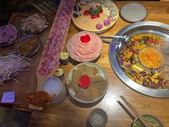 -城墙拐拐火锅(三峡广场黑金冠店)