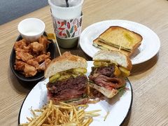 -HELLO 27 意面·沙拉·帕尼尼