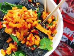 -黑色经典臭豆腐·湖南特产(步行街店)