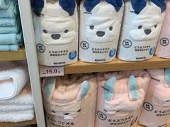 -名创优品(万达广场河东店)