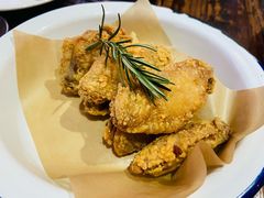 美式风味炸鸡翅配薯条-MIKAKU(万达广场上海宝山店)