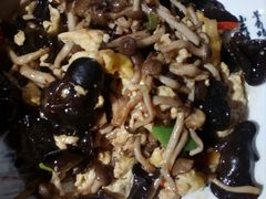 -东来菜馆•手抓海鲜家常菜•海鲜锅贴(鸽子窝店)