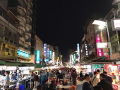 -六合夜市