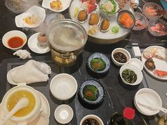 -半岛翡丽海鲜自助餐厅(观风亭店)