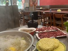 -官塘陈记鱼生·潮汕砂锅粥·牛肉火锅(潮枫路总店)