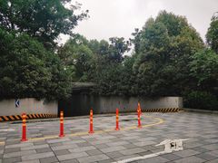 -嘉悦城市度假温泉-停车场