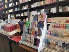 -钟书阁(松江泰晤士小镇店)