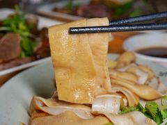 -乌文新澄海卤鹅店