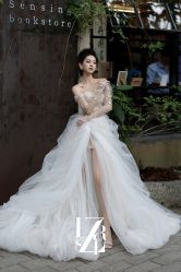 -Renee芮亦婚纱(原丽莎)