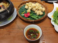 -老滇山寨•云南特色菜•地方菜•民族风情歌舞表演(呈贡店)
