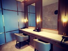 -成都华尔道夫酒店游泳池