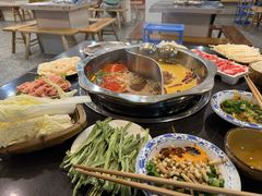 -重庆风光老灶火锅城(同德广场店)