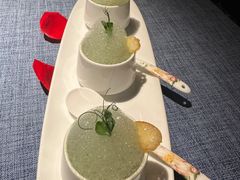 法式蒜香蜗牛-弦月窗LUNETTE BY AMANDA(复兴路店)