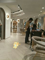 -苏豪路易士·嘉玛发廊