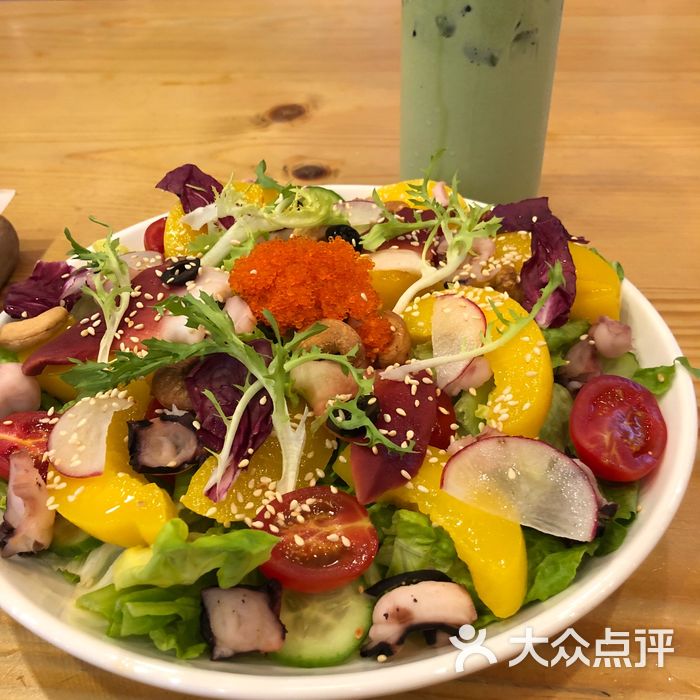 solo espresso cafe北极贝黄桃沙拉图片-北京咖啡厅-大众点评网