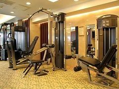 -深圳富苑皇冠假日套房酒店