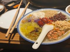 -佬土鹅肠火锅(解放路店)