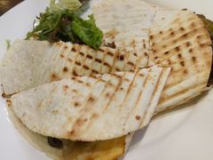 -拉亚汉堡经典餐厅(商城路店)