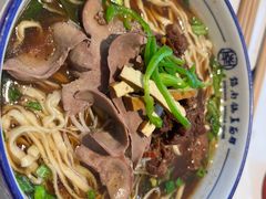 -镇南锅盖面馆(解放路店)