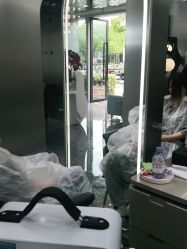 -Tloml salon
