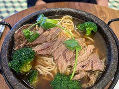 热石锅小牛排骨汤面-Moka Bros 摩卡站(西单大悦城店)