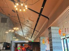 -WOLFGANG PUCK KITCHEN & BAR(迪士尼小镇店)