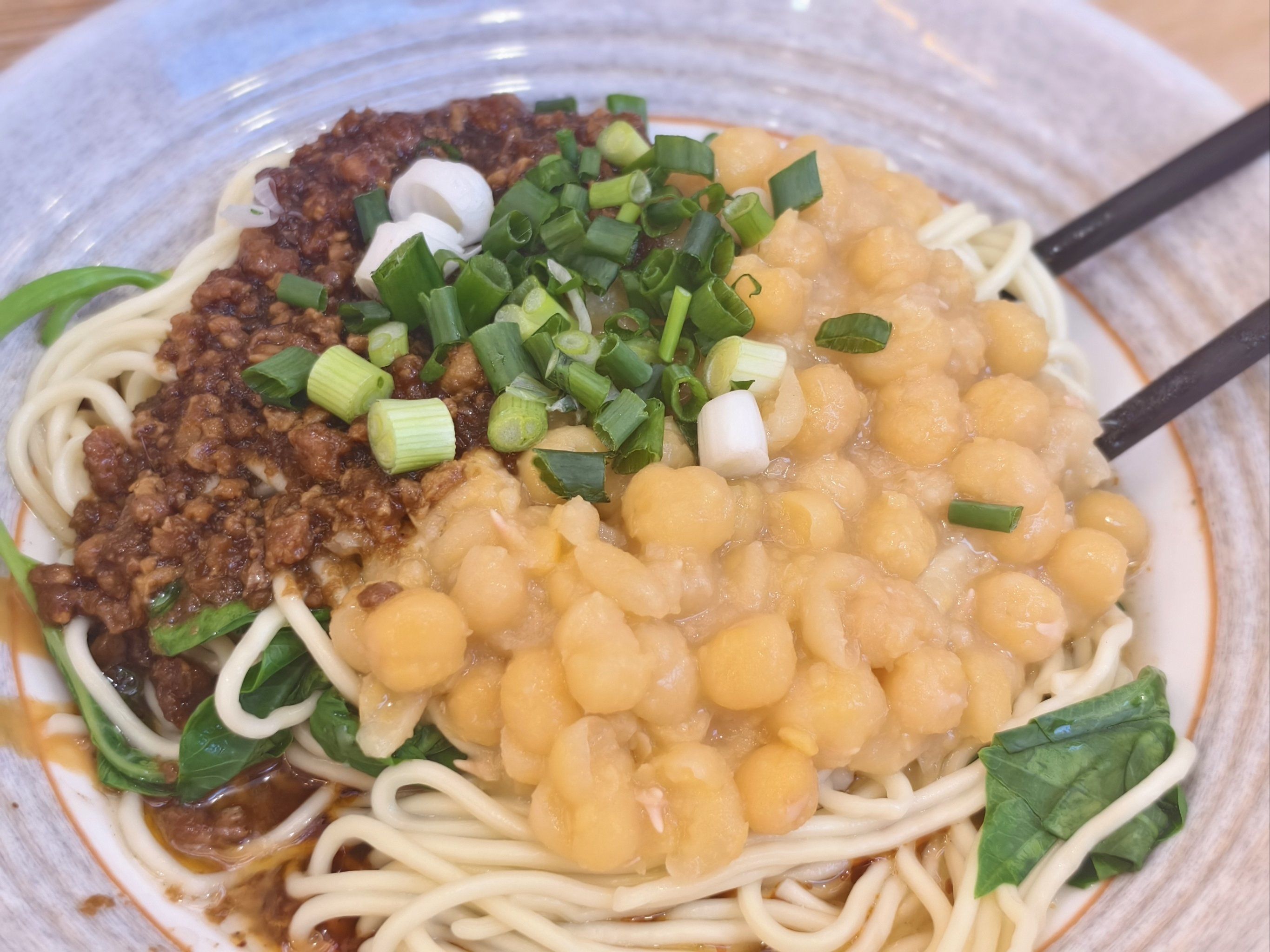 不可抗拒的重庆豌杂面