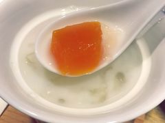 鲜奶雪耳炖木瓜-炖物24章·顺时轻养茶(杭州大厦店)