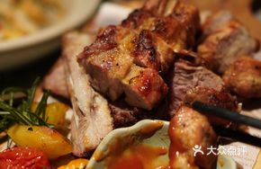 Grilled Vanilla Bone-in Pork Ribs