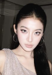 -明天见·化妆造型工作室