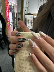 -芊屿芊浔美甲