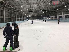 -乔波室内滑雪场