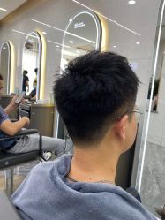-七分屋LA·烫发·染发·剪发