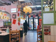 -巴卤社老火锅(财富店)