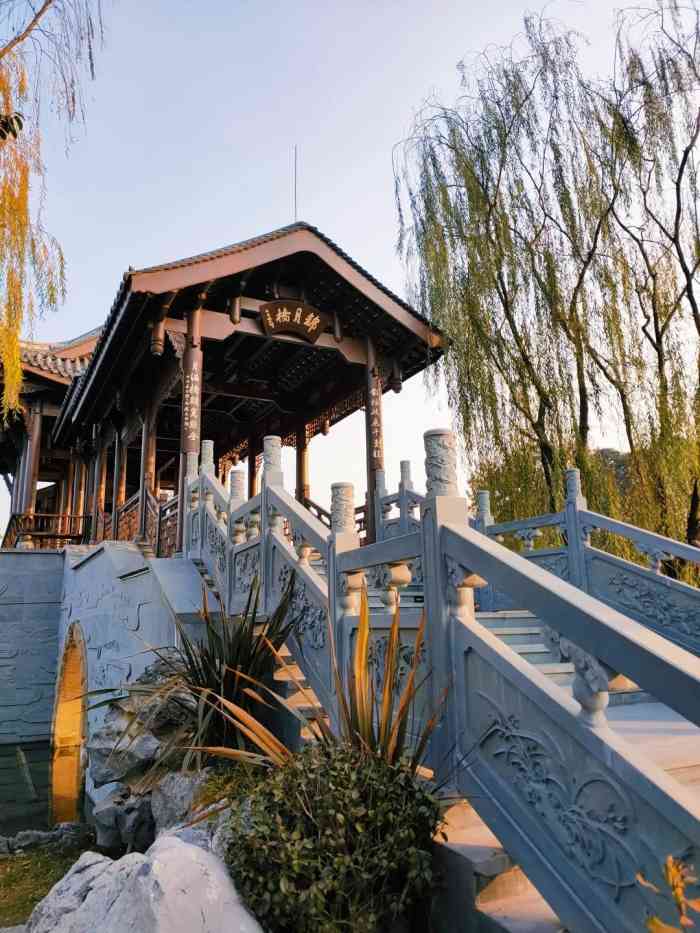 易园园林艺术博物馆-"从迎宾大道地铁站走十分钟左右到的,没有门.