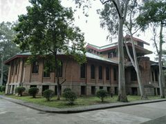-中山大学广州校区南校园怀士堂
