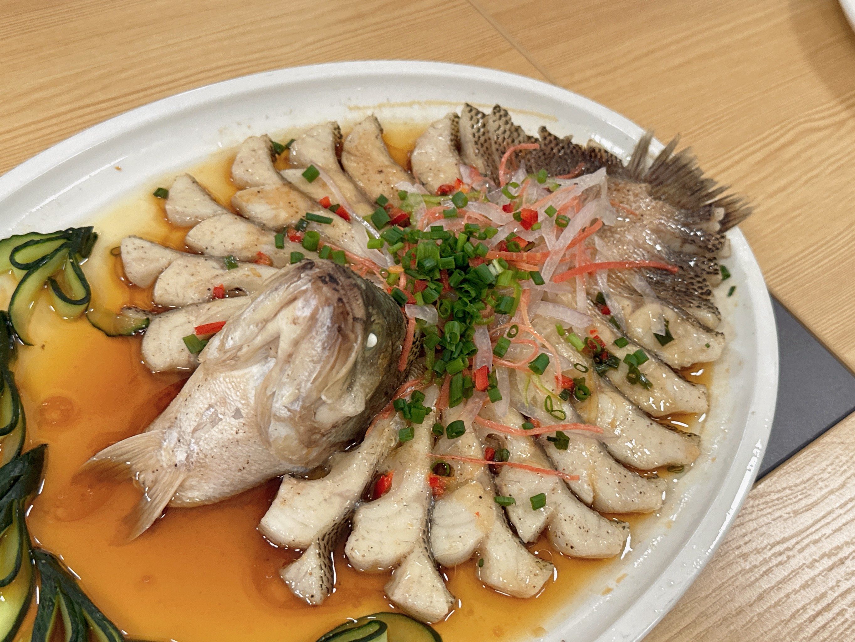 清蒸鲈鱼的鲜美